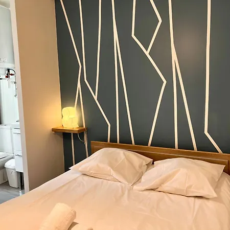 Maison De 10 Personnes Clos Chassaing- Wifi -centre -property Nm Apartment